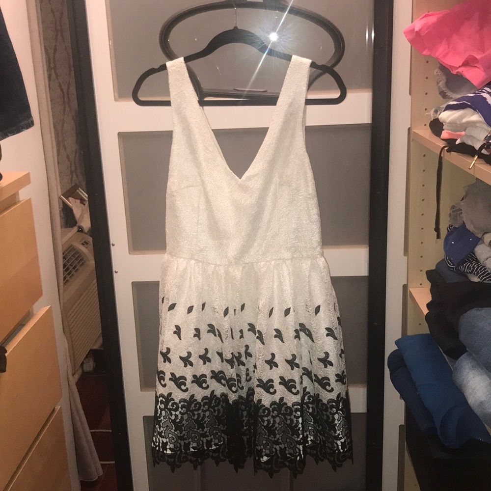 NWT Bebe black and white dress